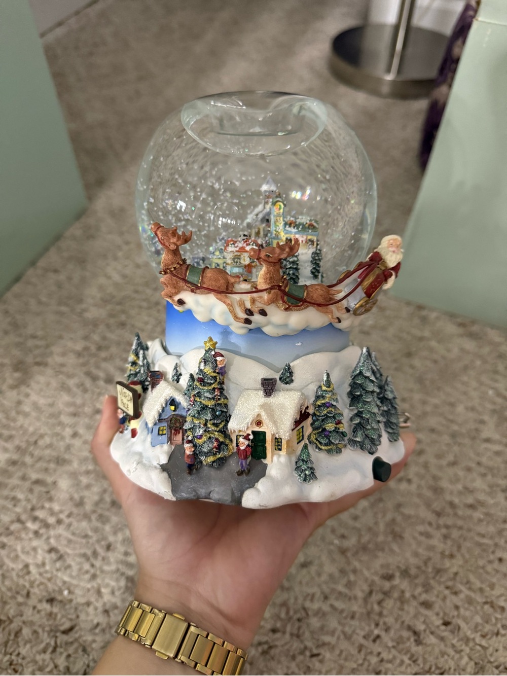 OLDE WORLD VILLAGE TEALIGHT GLOBE 2003